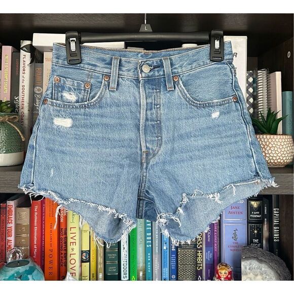 Levi’s 501 Premium Denim High Waisted Cutoff Shorts Size 24 - Picture 1 of 7